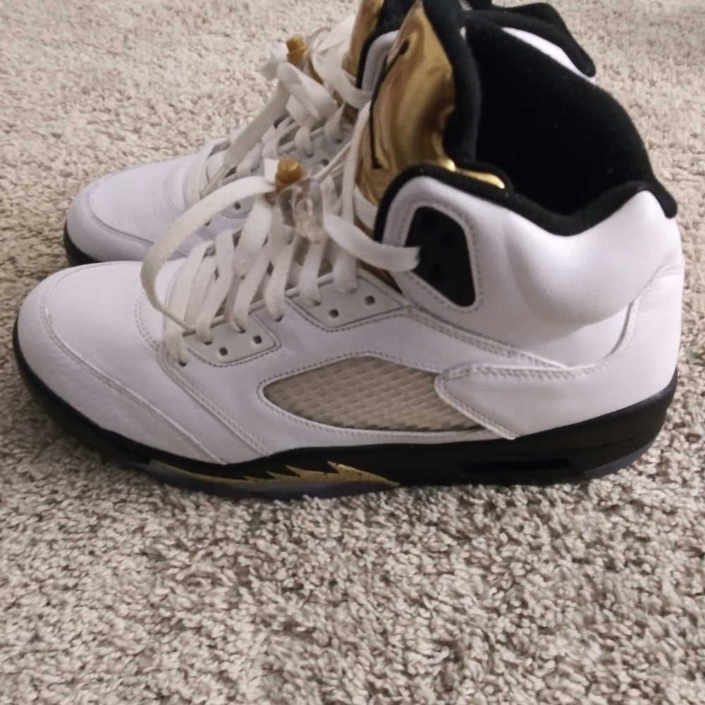 Jordan 5 Gold Coin